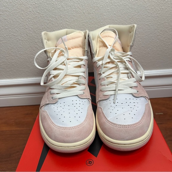 Jordan 1 Retro High OG Washed Pink (Women's) Size 12 - Picture 2 of 11